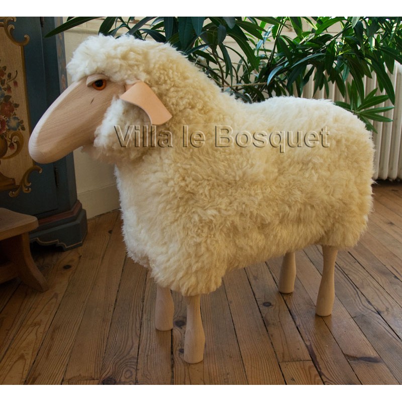 Mouton en bois avec laine crème