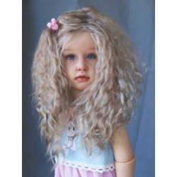 The beautiful dolls of Alex Berg are on our website villalebosquet.com