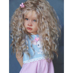 The beautiful dolls of Alex Berg are on our website villalebosquet.com