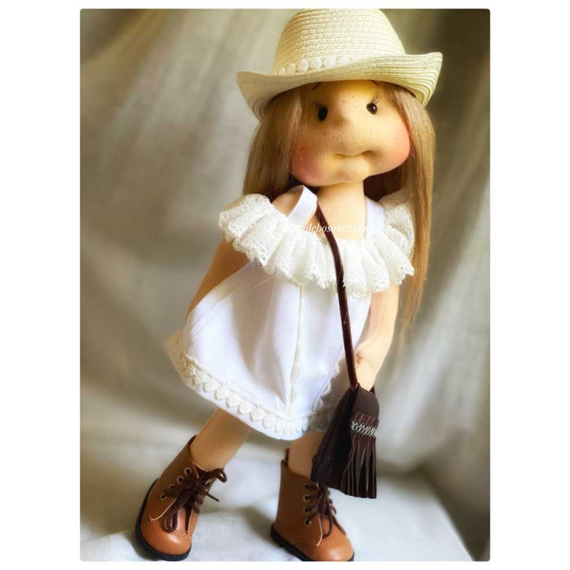 TUSIA, 40 CM, avec squelette de mouvement POUPEE EN TISSU DES LULLU DOLLS TUSIA, 40 CM, avec squelette de mouvement POUPEE EN TISSU DES LULLU DOLLS
