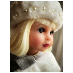 Poupées Yella de Schildkröt, customisées par l'artiste Sandrine Rondeau (Maison Méricourt) !