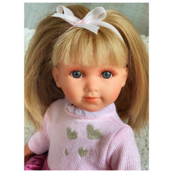 Les belles poupées à jouer Llorens sont à la villalebosquet.com.