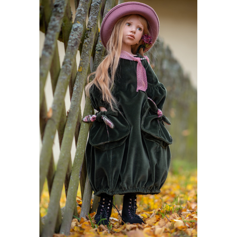 The superb artist dolls by Nicole Menzner for Zwergnase are on our website villalebosquet.com