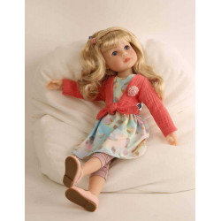 Les belles poupées Yella de Schildkröt sont sur villalebosquet.com !