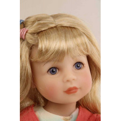 Les belles poupées Yella de Schildkröt sont sur villalebosquet.com !