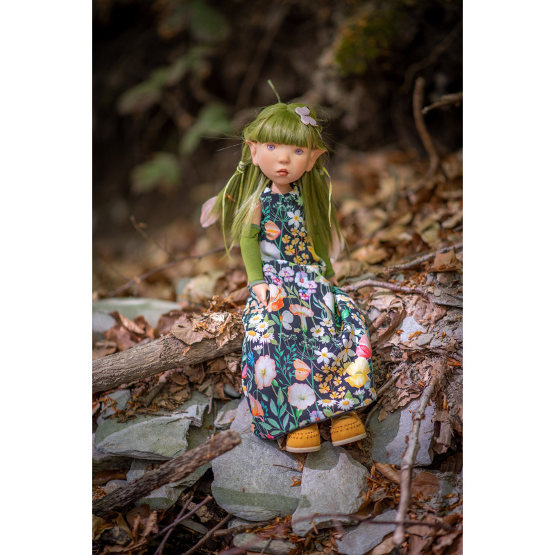 The superb artist dolls by Nicole Marschollek-Menzner for Zwergnase are on our website villalebosquet.com