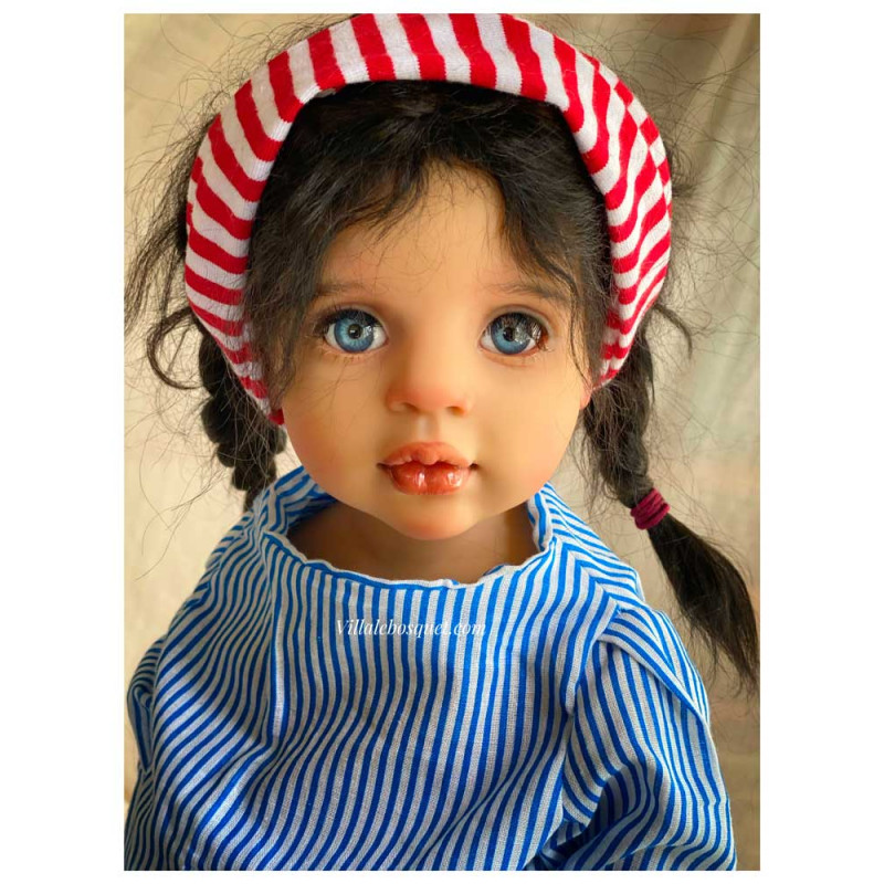 The beautiful dolls of Alex Berg are on our website villalebosquet.com
