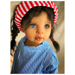 The beautiful dolls of Alex Berg are on our website villalebosquet.com