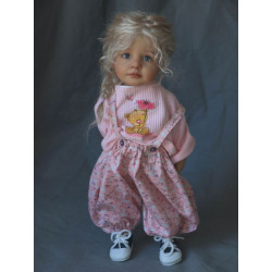 The beautiful dolls of Alex Berg are on our website villalebosquet.com