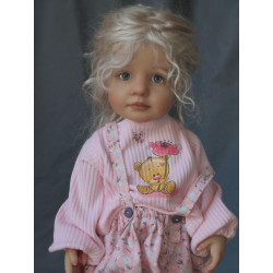 The beautiful dolls of Alex Berg are on our website villalebosquet.com