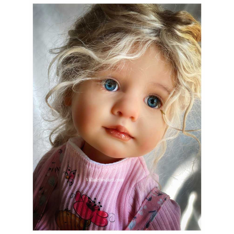 The beautiful dolls of Alex Berg are on our website villalebosquet.com
