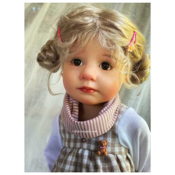 The beautiful dolls of Alex Berg are on our website villalebosquet.com