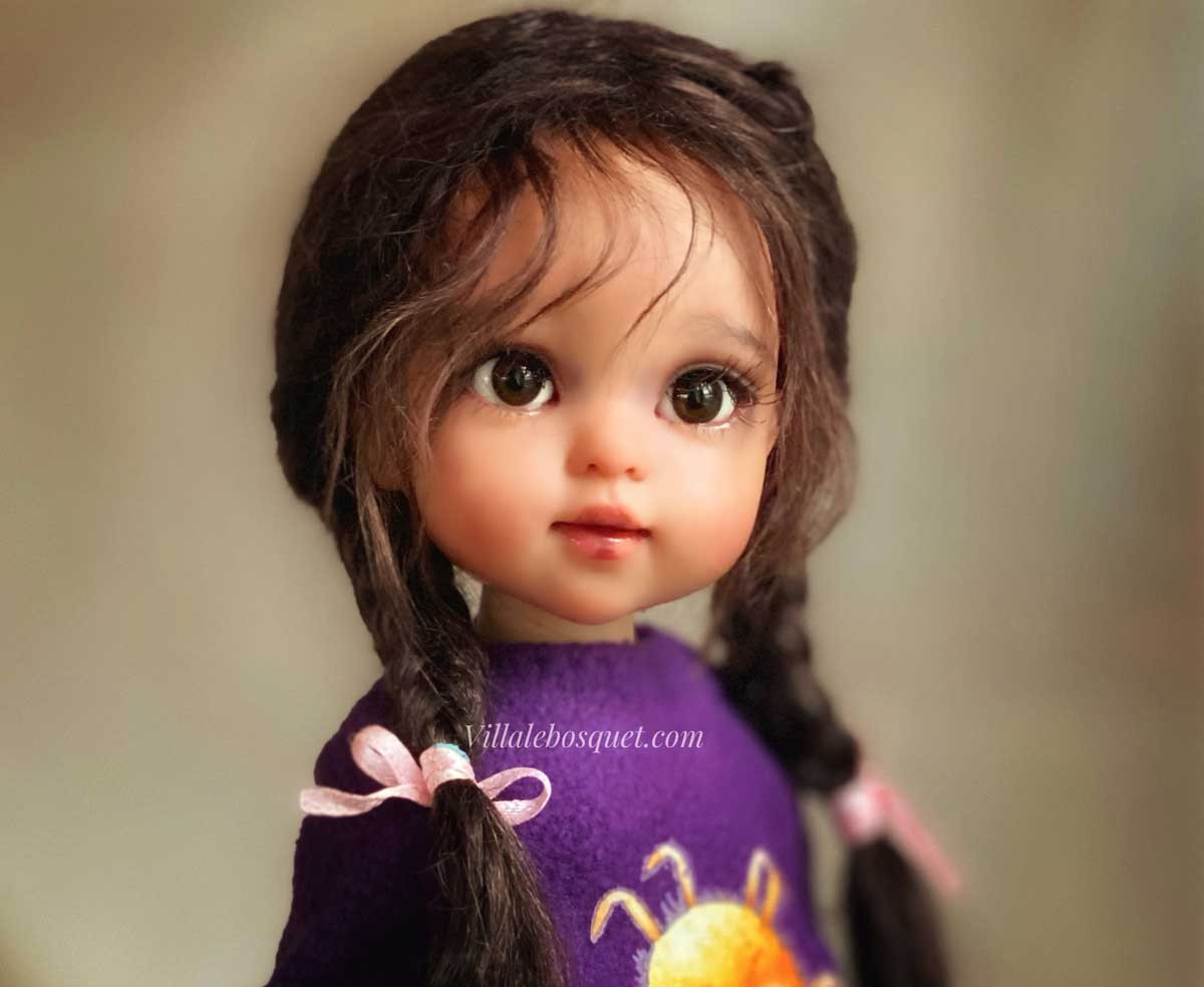 Wonderful customised dolls by Artist Alex Berg !