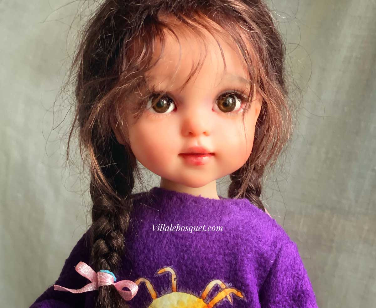 Wonderful customised dolls by Artist Alex Berg !